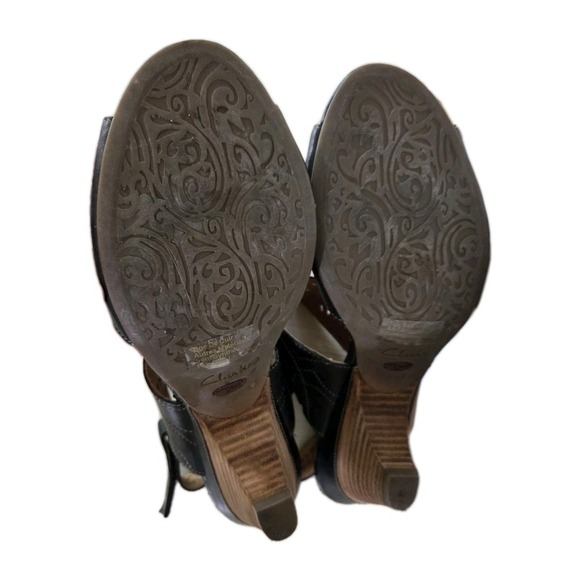 CLARKS Artisan Black Leather Heeled Sandal, 9 - Picture 4 of 4